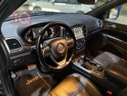 جیپ گراند شیرۆکی